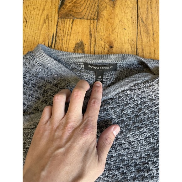 Banana Republic Men’s Medium Cardigan Sweater Gray - Picture 2 of 4